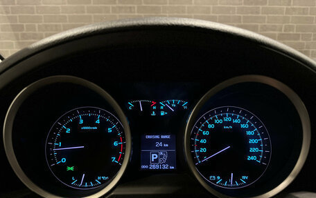 Toyota Land Cruiser 200, 2011 год, 3 800 000 рублей, 25 фотография