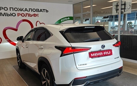 Lexus NX I, 2018 год, 3 795 000 рублей, 7 фотография