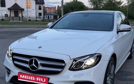 Mercedes-Benz E-Класс, 2018 год, 3 900 000 рублей, 1 фотография