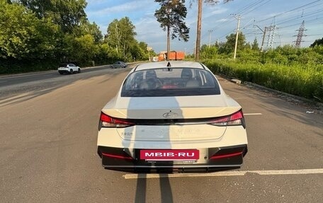 Hyundai Elantra, 2023 год, 2 150 000 рублей, 5 фотография