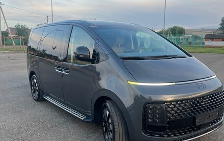 Hyundai Staria, 2024 год, 5 300 000 рублей, 2 фотография