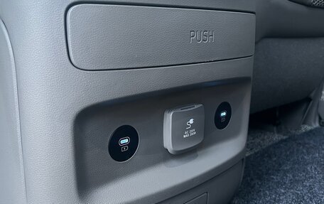 Hyundai Staria, 2024 год, 5 300 000 рублей, 9 фотография