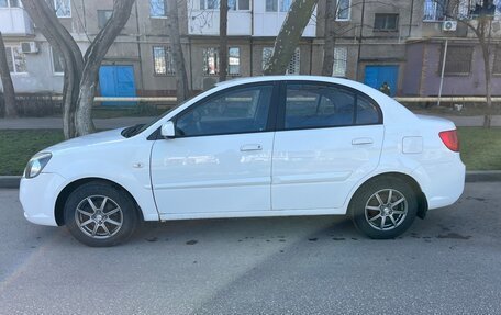 KIA Rio II, 2010 год, 695 000 рублей, 3 фотография