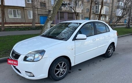 KIA Rio II, 2010 год, 695 000 рублей, 2 фотография