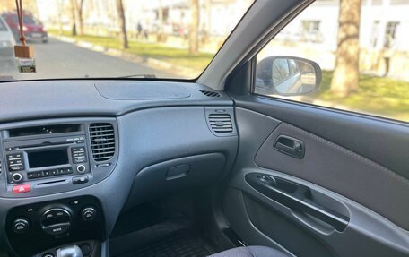 KIA Rio II, 2010 год, 695 000 рублей, 10 фотография