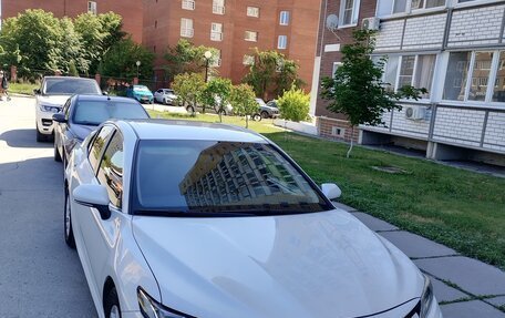 Toyota Camry, 2018 год, 2 290 000 рублей, 3 фотография