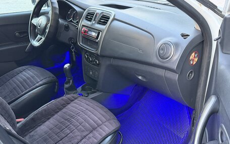 Renault Logan II, 2018 год, 465 000 рублей, 12 фотография