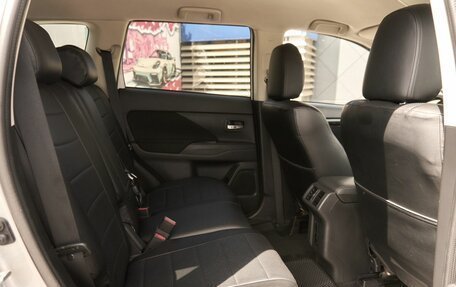 Mitsubishi Outlander III рестайлинг 3, 2020 год, 2 540 000 рублей, 7 фотография