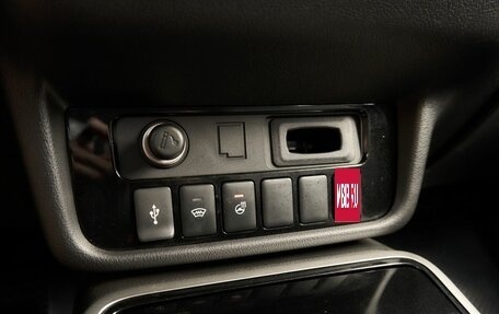 Mitsubishi Outlander III рестайлинг 3, 2020 год, 2 540 000 рублей, 10 фотография