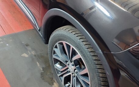 Mitsubishi Outlander III рестайлинг 3, 2018 год, 1 800 000 рублей, 6 фотография