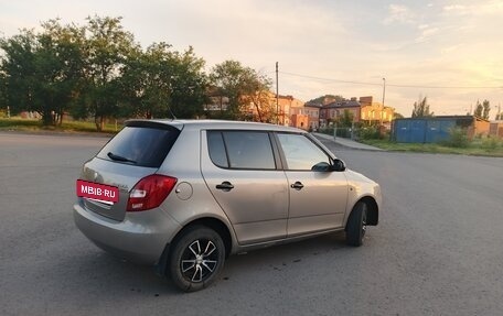 Skoda Fabia II, 2010 год, 420 000 рублей, 2 фотография
