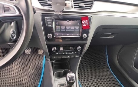 Skoda Rapid I, 2018 год, 1 380 000 рублей, 14 фотография