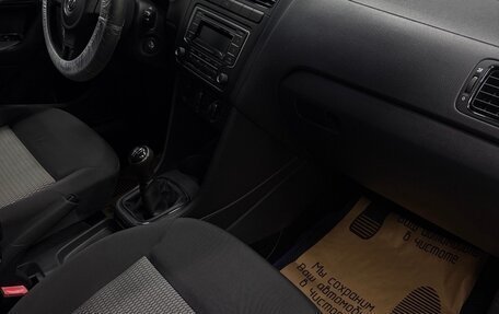 Volkswagen Polo VI (EU Market), 2013 год, 950 000 рублей, 21 фотография