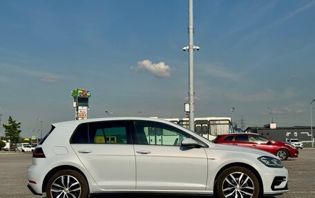 Volkswagen Golf VII, 2018 год, 1 860 000 рублей, 5 фотография