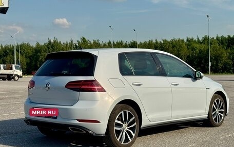 Volkswagen Golf VII, 2018 год, 1 860 000 рублей, 7 фотография