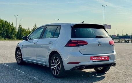 Volkswagen Golf VII, 2018 год, 1 860 000 рублей, 10 фотография