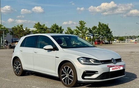 Volkswagen Golf VII, 2018 год, 1 860 000 рублей, 4 фотография
