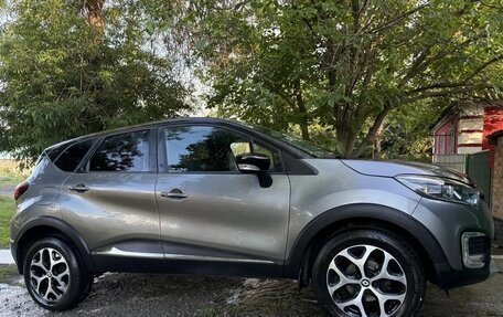 Renault Kaptur I рестайлинг, 2019 год, 900 000 рублей, 1 фотография