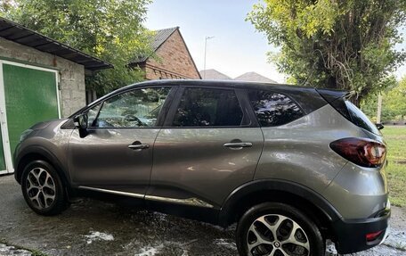 Renault Kaptur I рестайлинг, 2019 год, 900 000 рублей, 6 фотография