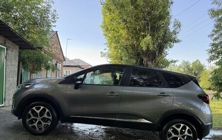 Renault Kaptur I рестайлинг, 2019 год, 900 000 рублей, 2 фотография