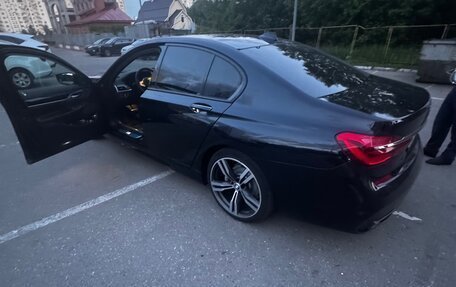 BMW 7 серия, 2018 год, 2 400 000 рублей, 3 фотография