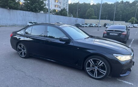 BMW 7 серия, 2018 год, 2 400 000 рублей, 2 фотография