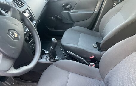 Renault Logan II, 2018 год, 570 000 рублей, 7 фотография