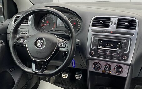 Volkswagen Polo VI (EU Market), 2016 год, 980 000 рублей, 11 фотография
