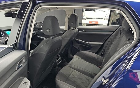 Volkswagen Golf VIII, 2022 год, 2 195 000 рублей, 6 фотография