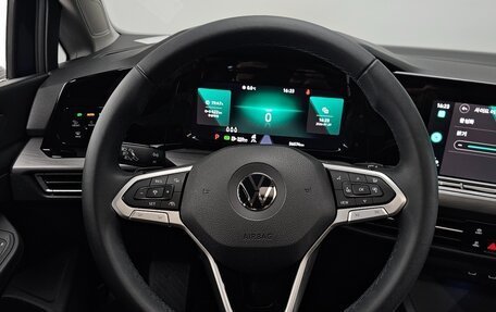Volkswagen Golf VIII, 2022 год, 2 195 000 рублей, 9 фотография