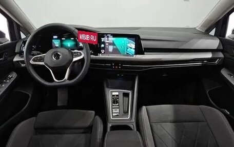 Volkswagen Golf VIII, 2022 год, 2 195 000 рублей, 8 фотография