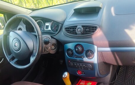 Renault Clio III, 2007 год, 390 000 рублей, 8 фотография