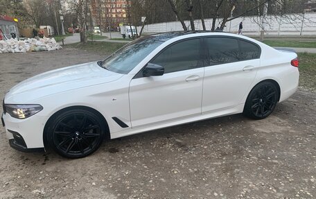 BMW 5 серия, 2018 год, 3 800 000 рублей, 3 фотография