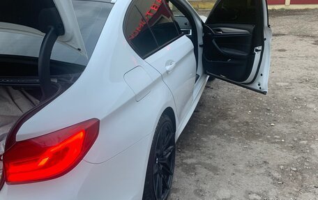 BMW 5 серия, 2018 год, 3 800 000 рублей, 6 фотография