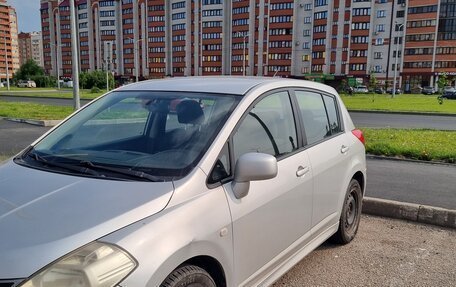 Nissan Tiida, 2010 год, 750 000 рублей, 4 фотография