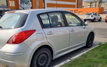Nissan Tiida, 2010 год, 750 000 рублей, 8 фотография