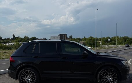 Volkswagen Tiguan II, 2018 год, 2 750 000 рублей, 6 фотография