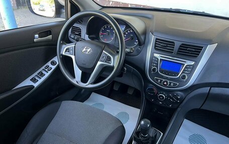 Hyundai Solaris II рестайлинг, 2013 год, 990 000 рублей, 10 фотография