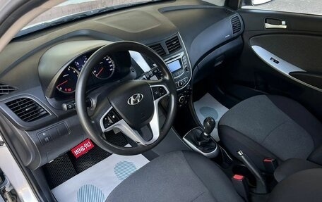 Hyundai Solaris II рестайлинг, 2013 год, 990 000 рублей, 8 фотография