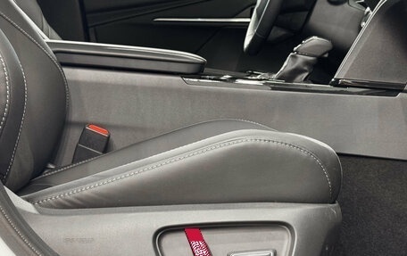 Toyota Camry, 2024 год, 4 100 000 рублей, 16 фотография