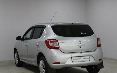 Renault Sandero II рестайлинг, 2016 год, 569 900 рублей, 4 фотография