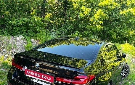 BMW 5 серия, 2019 год, 3 770 000 рублей, 2 фотография