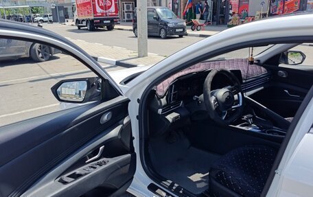 Hyundai Elantra, 2021 год, 1 980 000 рублей, 9 фотография