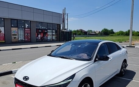 Hyundai Elantra, 2021 год, 1 980 000 рублей, 2 фотография