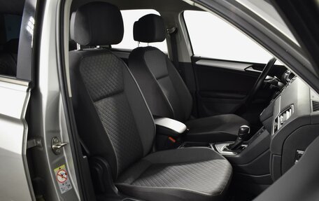 Volkswagen Tiguan II, 2019 год, 1 974 900 рублей, 8 фотография
