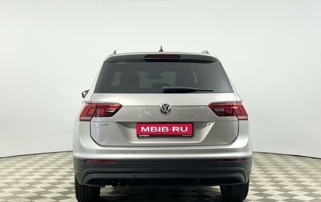 Volkswagen Tiguan II, 2019 год, 1 974 900 рублей, 4 фотография