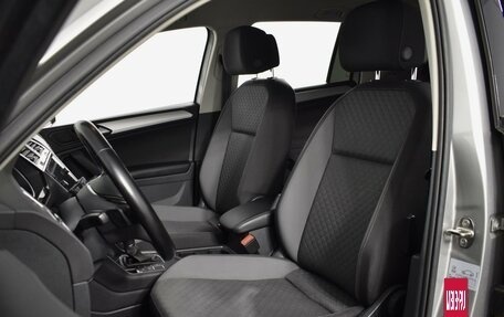 Volkswagen Tiguan II, 2019 год, 1 974 900 рублей, 10 фотография