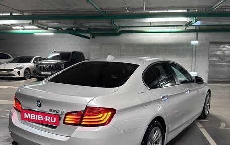 BMW 5 серия, 2016 год, 1 790 000 рублей, 3 фотография