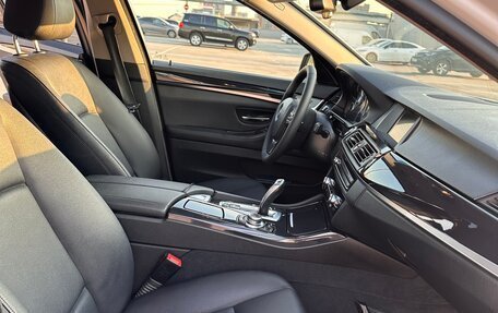 BMW 5 серия, 2016 год, 1 790 000 рублей, 10 фотография