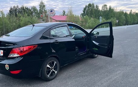 Hyundai Solaris II рестайлинг, 2011 год, 650 000 рублей, 5 фотография